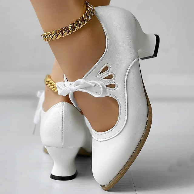 Veralyn - Vintage Kitten-Heels zum Schnüren