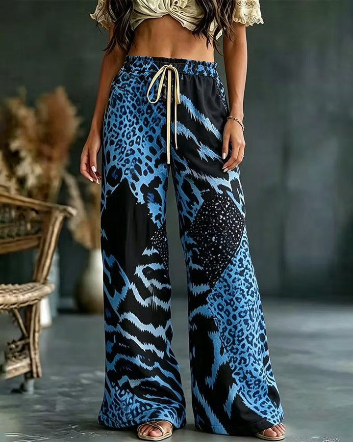 Elfrida - weiche, weit geschnittene Patchwork-Hose mit Leopardenmuster