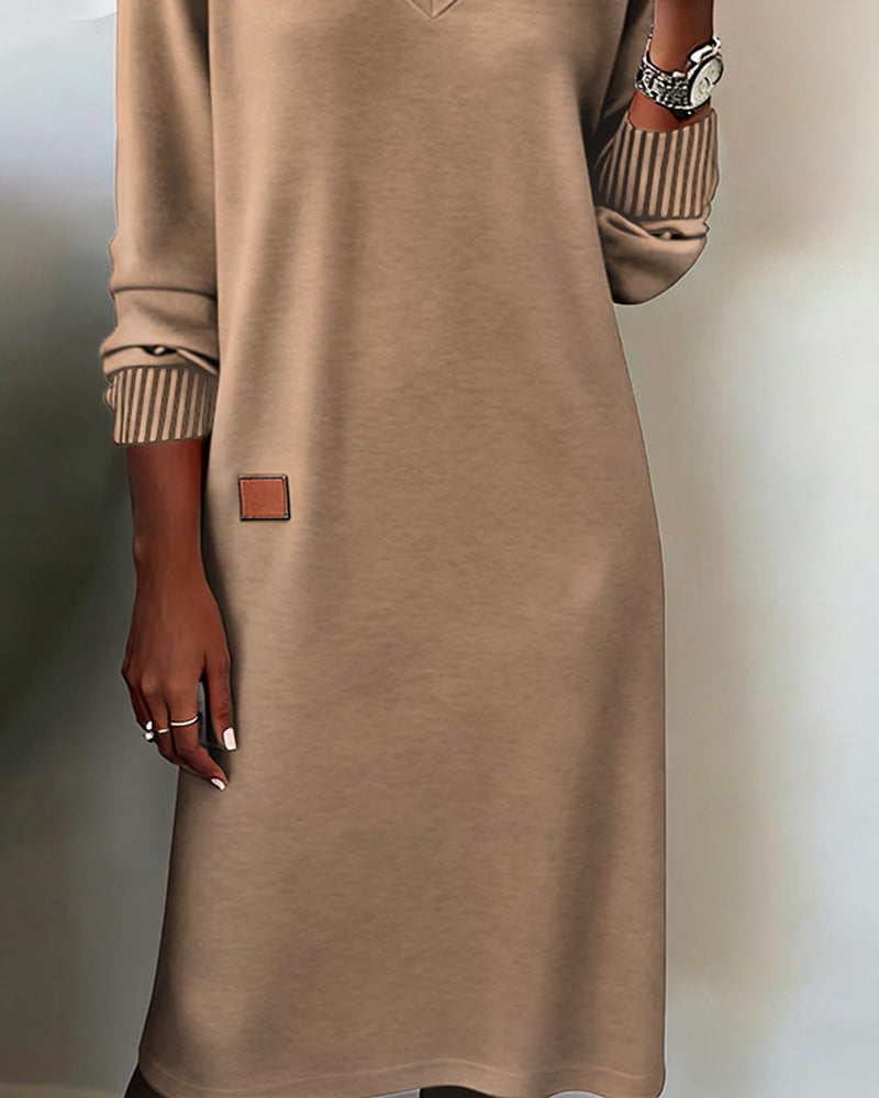 Galenique - Lässiges Strickkleid mit V-Ausschnitt