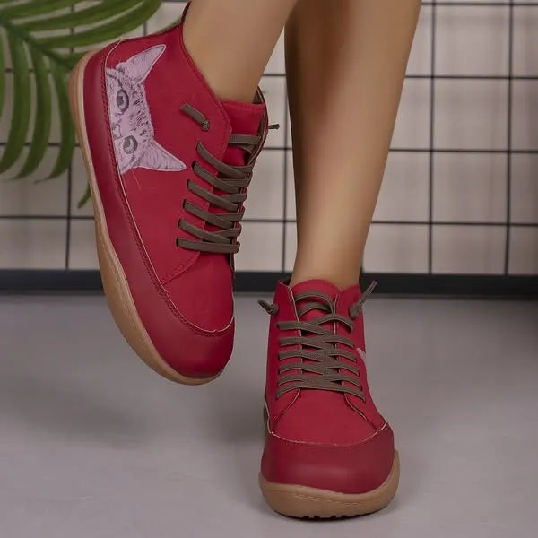 Zorelle - Komfortable knöchelhohe Stiefeletten mit Katzen-Detail