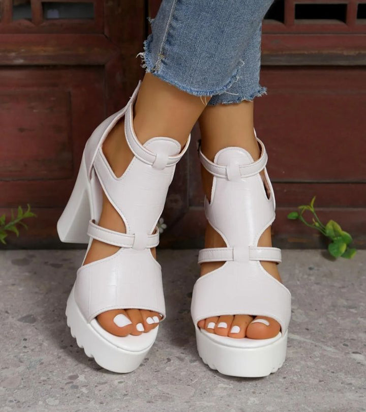 Elestine - Skulpturale Gladiatorensandalen mit Plateau