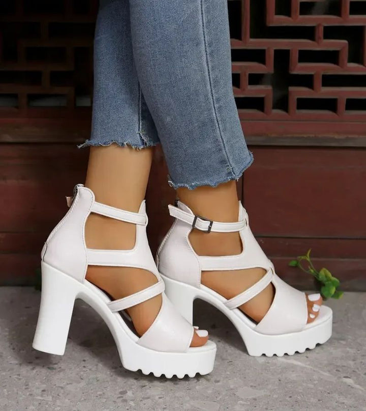Elestine - Skulpturale Gladiatorensandalen mit Plateau