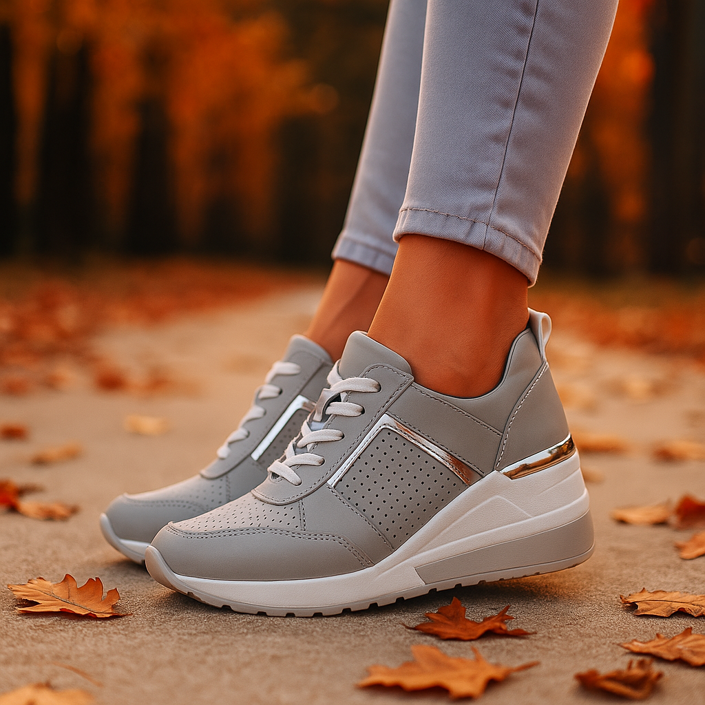 Veranique - Gepolsterte Keil-Sneaker