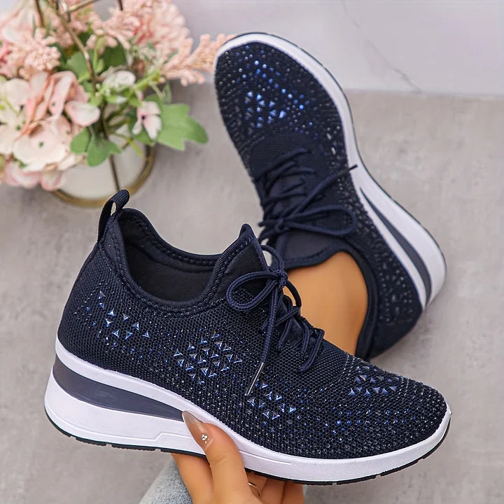 Lilia - mit Strass besetzte Keilsneaker
