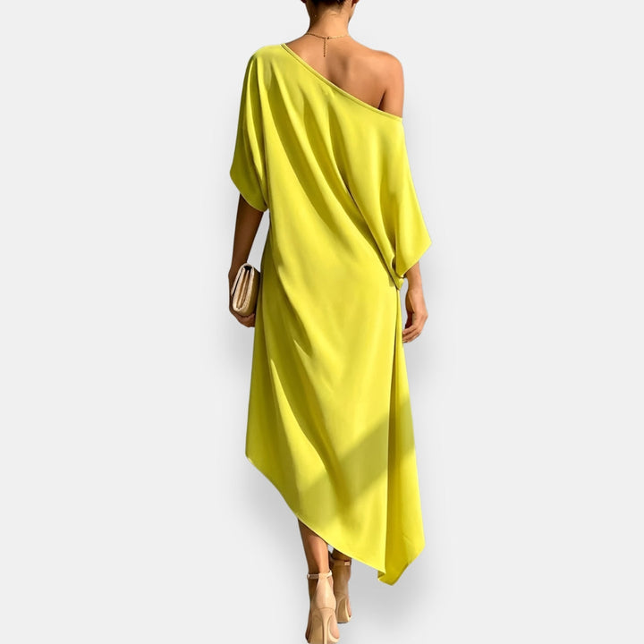 Edwina - Fliessendes, asymmetrisches Abendkleid