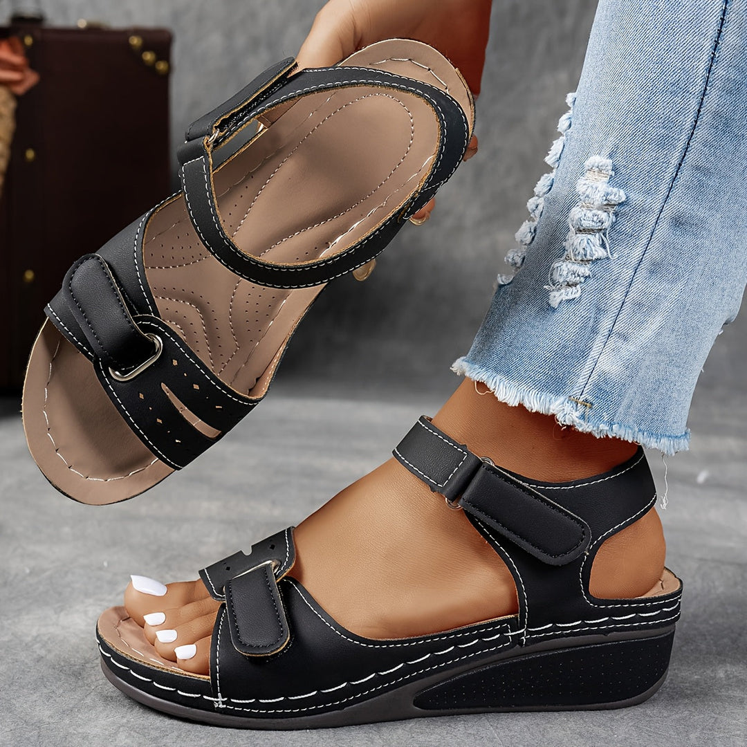Quinnie - Stützende Sandalen