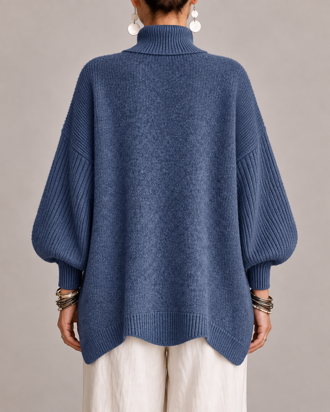 Sorcha - Lässig drapierter Rollkragenpullover