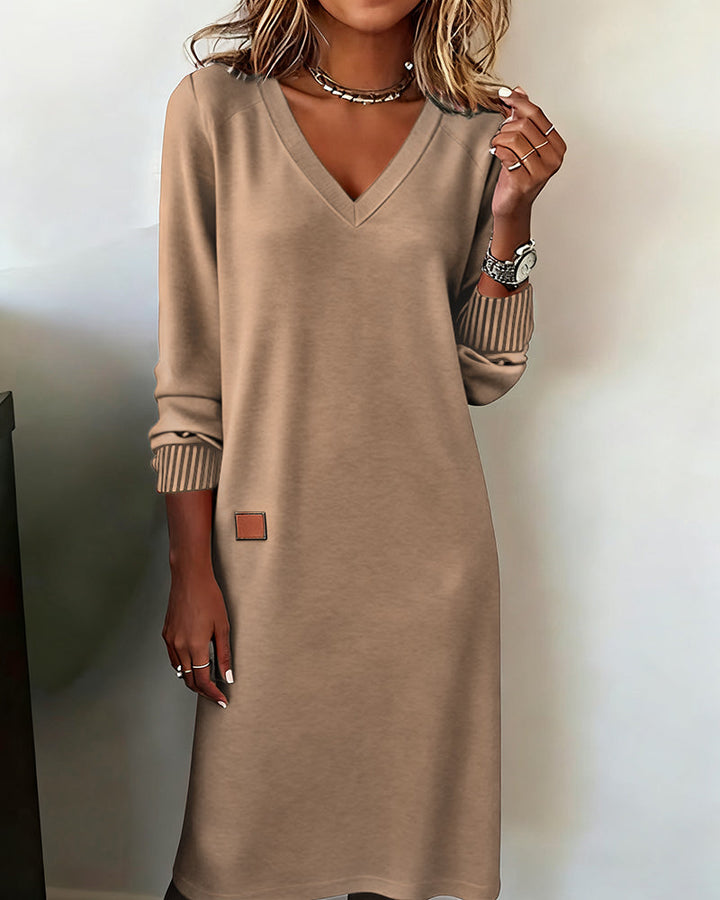 Galenique - Lässiges Strickkleid mit V-Ausschnitt