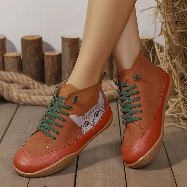 Zorelle - Komfortable knöchelhohe Stiefeletten mit Katzen-Detail