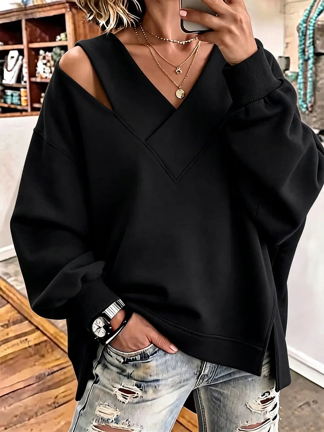 Aurelia - Weiches V-Ausschnitt-Sweatshirt mit Cut-out
