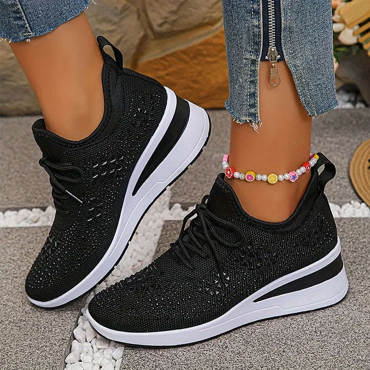 Lilia - mit Strass besetzte Keilsneaker