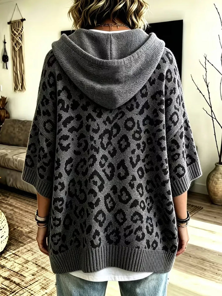 Jocasta - Oversize-Strickhoodie mit Leopard-Print