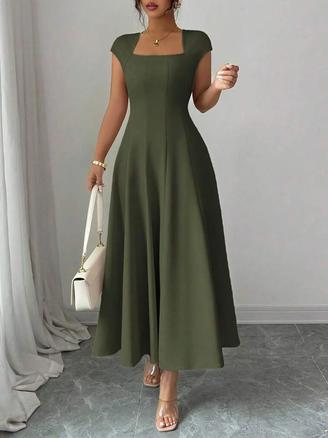 Ysolenne - Midikleid mit weicher Haptik und quadratischem Ausschnitt
