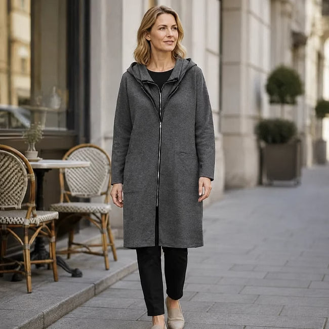 Sigrid - Legerer Kapuzenmantel mit Frontreissverschluss