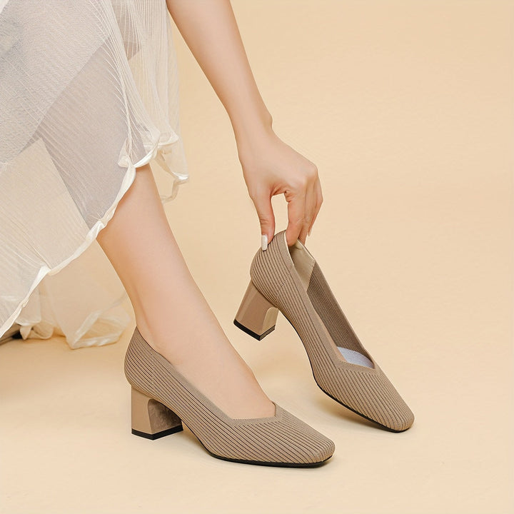 Hetty - Court-Schuh mit quadratischem Absatz