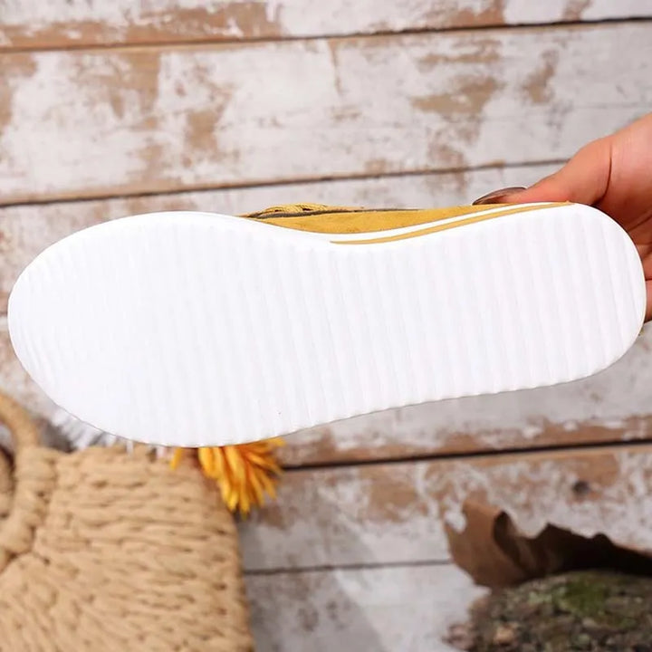 Eirwen - Gepolsterte Schnürsneaker mit Plateausohle