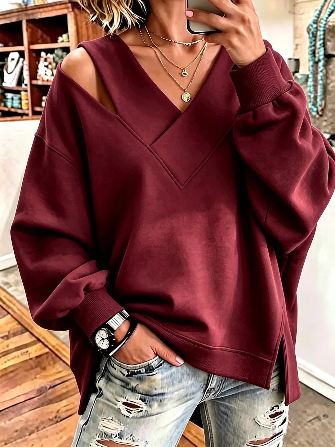 Aurelia - Weiches V-Ausschnitt-Sweatshirt mit Cut-out
