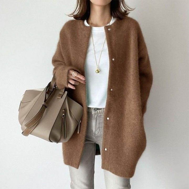 Avenique - Weichgriffige Longline-Strickjacke