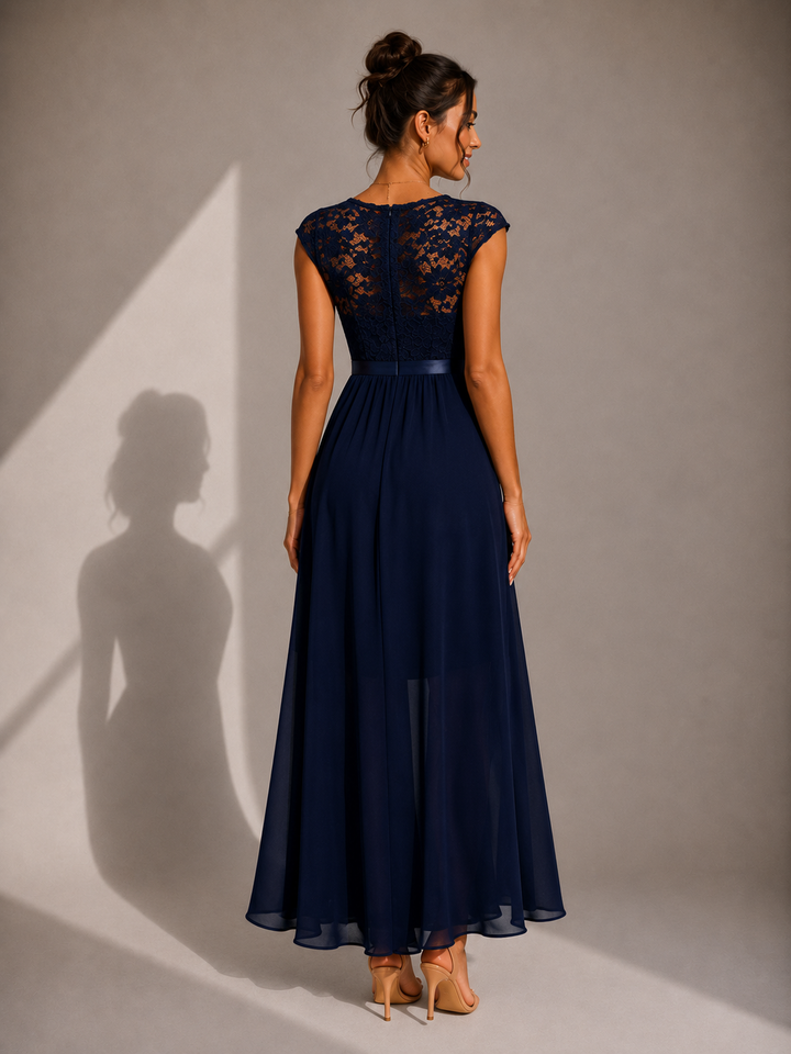 Ainsley - besticktes Abendkleid