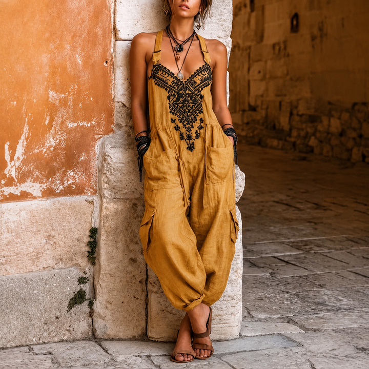 Solara - Luftiger bestickter Jumpsuit
