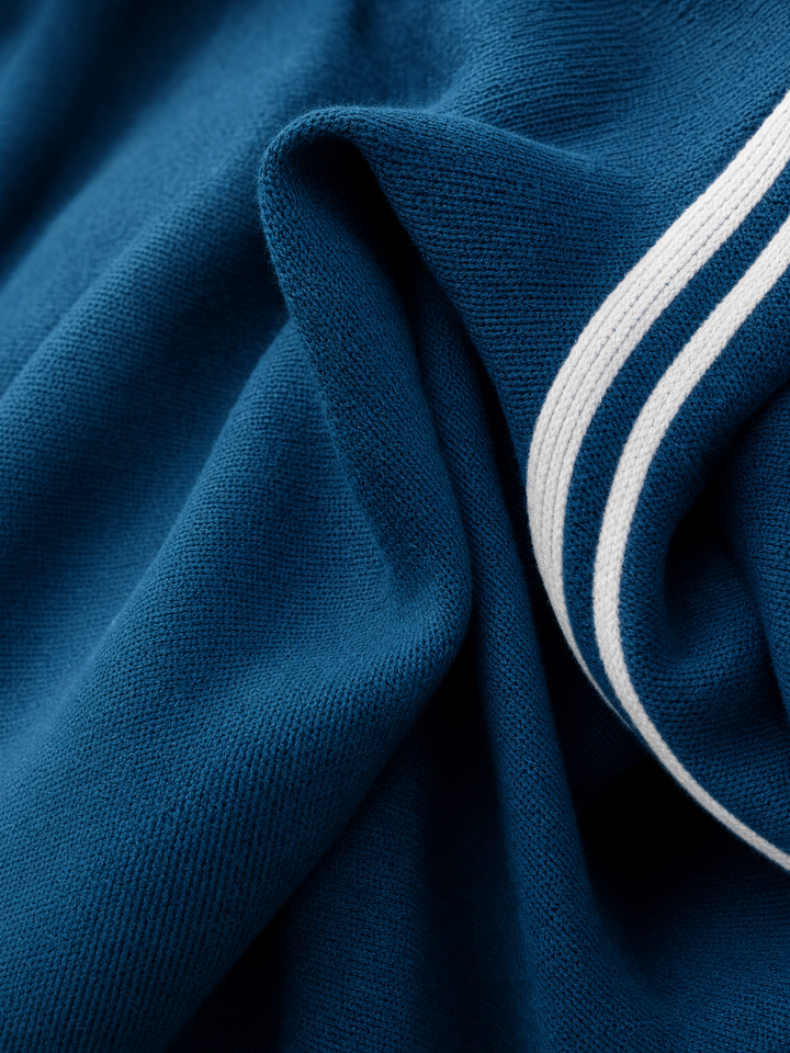 Aida - Sportives gestreiftes Maxikleid mit langen Ärmeln