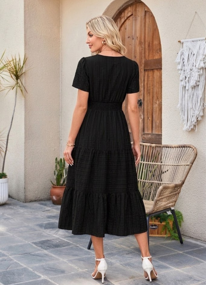 Astrelle - Strukturiertes Stufen-Maxikleid