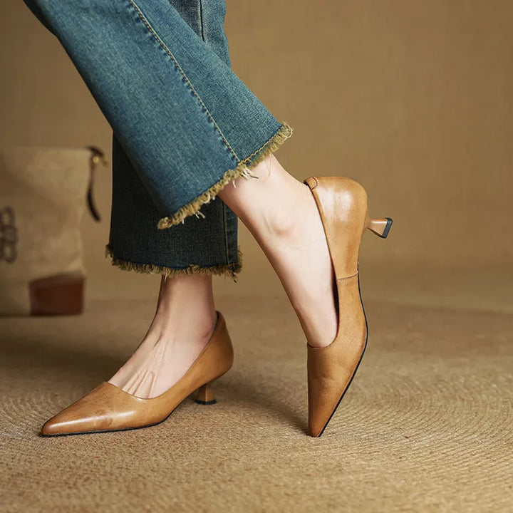 Serelina - Elegante Pumps mit spitzer Zehenpartie und Kitten-Heel