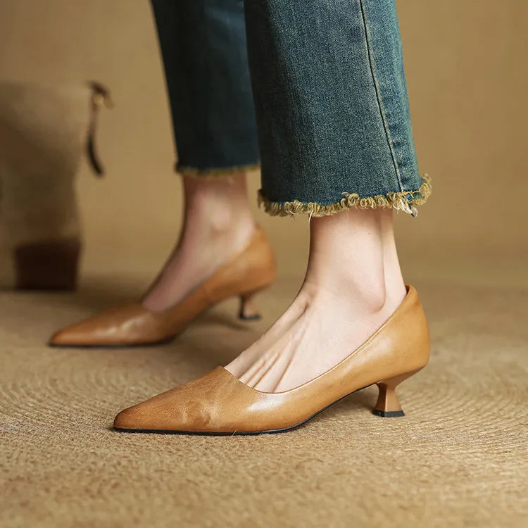 Serelina - Elegante Pumps mit spitzer Zehenpartie und Kitten-Heel