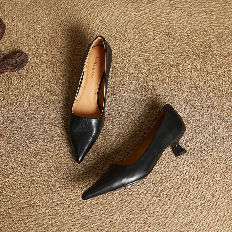Serelina - Elegante Pumps mit spitzer Zehenpartie und Kitten-Heel