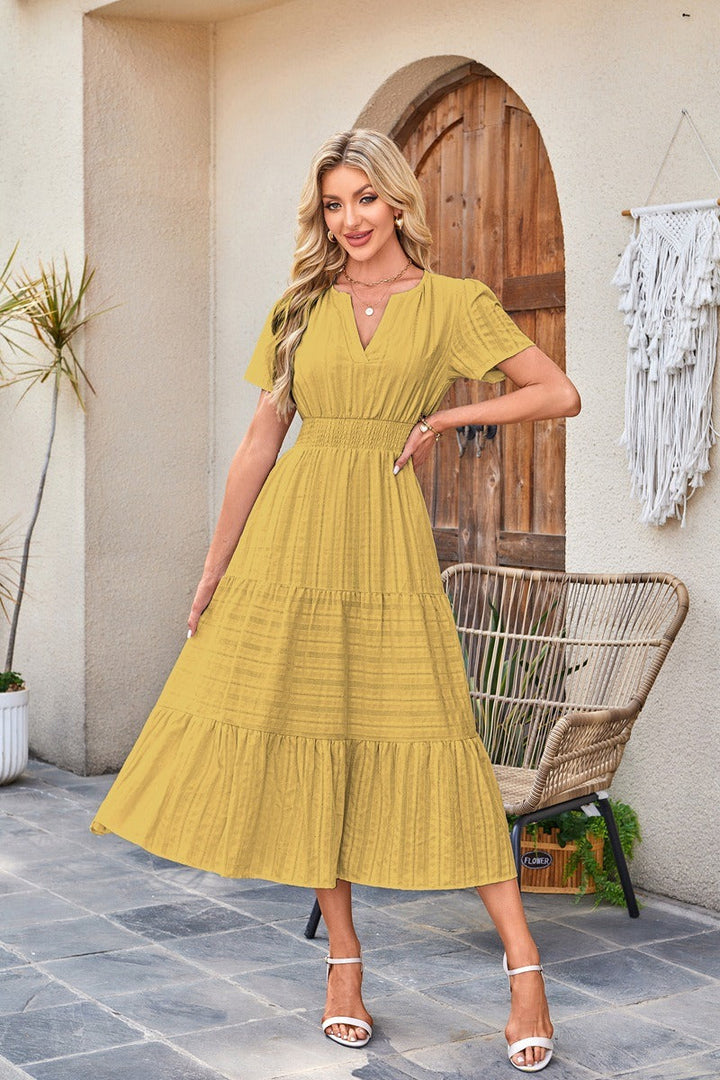 Astrelle - Strukturiertes Stufen-Maxikleid