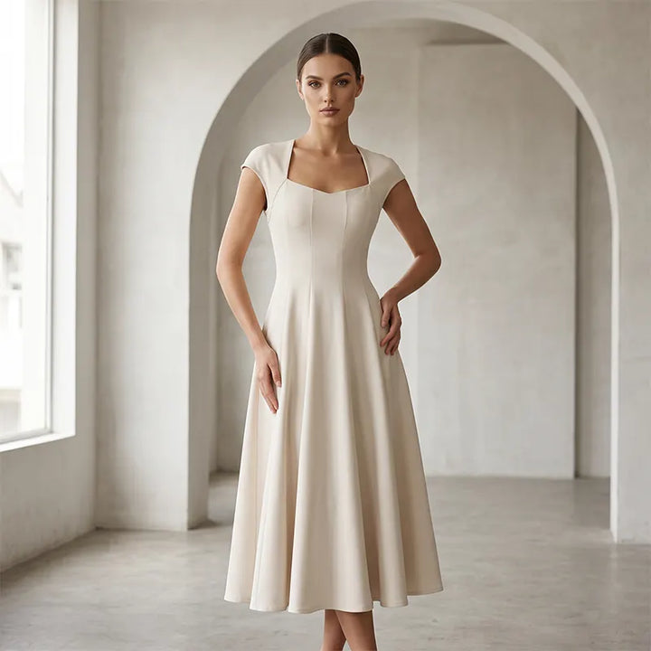 Ysolenne - Midikleid mit weicher Haptik und quadratischem Ausschnitt