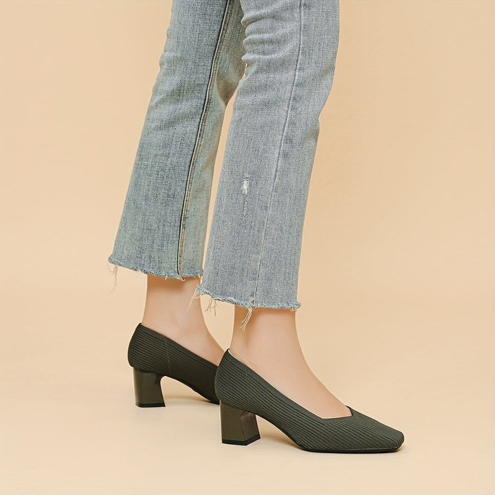 Hetty - Court-Schuh mit quadratischem Absatz