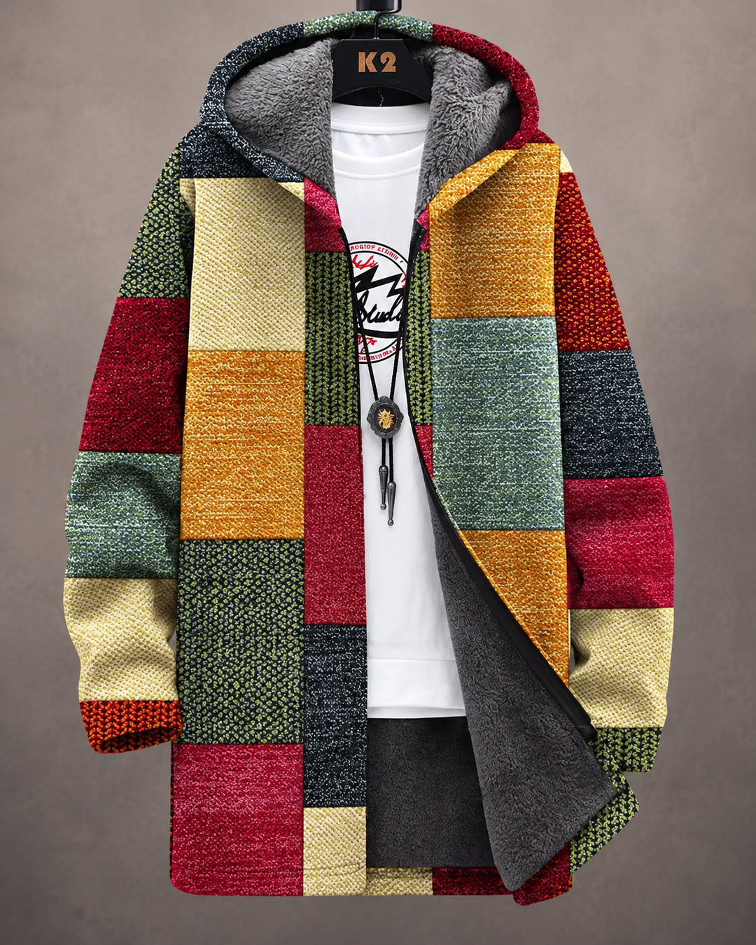 Betha - Plüschgefütterte Kapuzenjacke mit geometrischem Muster