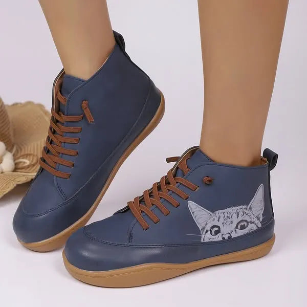 Zorelle - Komfortable knöchelhohe Stiefeletten mit Katzen-Detail