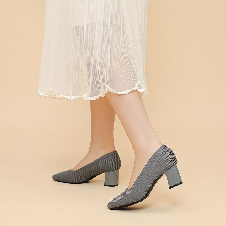 Hetty - Court-Schuh mit quadratischem Absatz