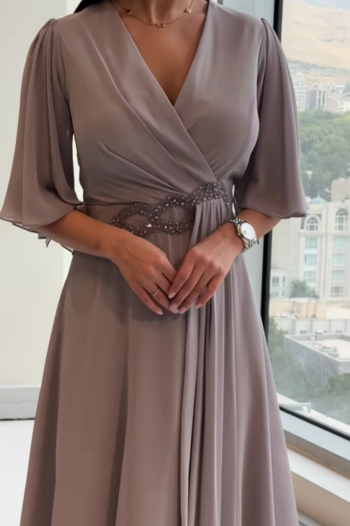 Celinette - Maxikleid aus Chiffon mit kristallbesetzter Taille