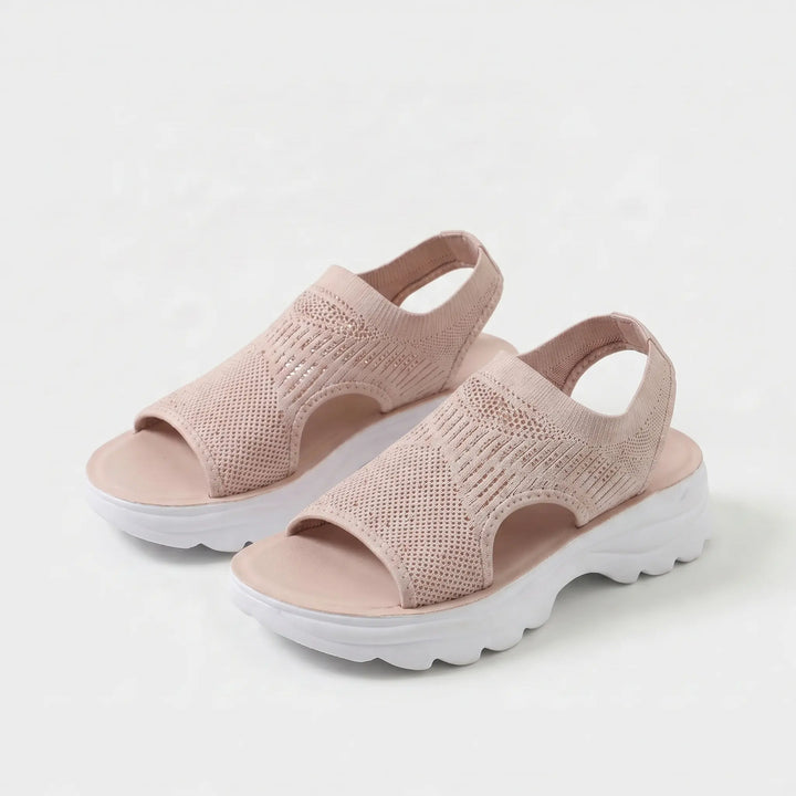 Joelle - atmungsaktive, gepolsterte Sandalen