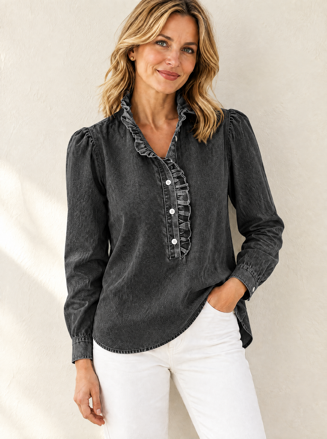 Brinna - Bluse mit zarten Rüschen