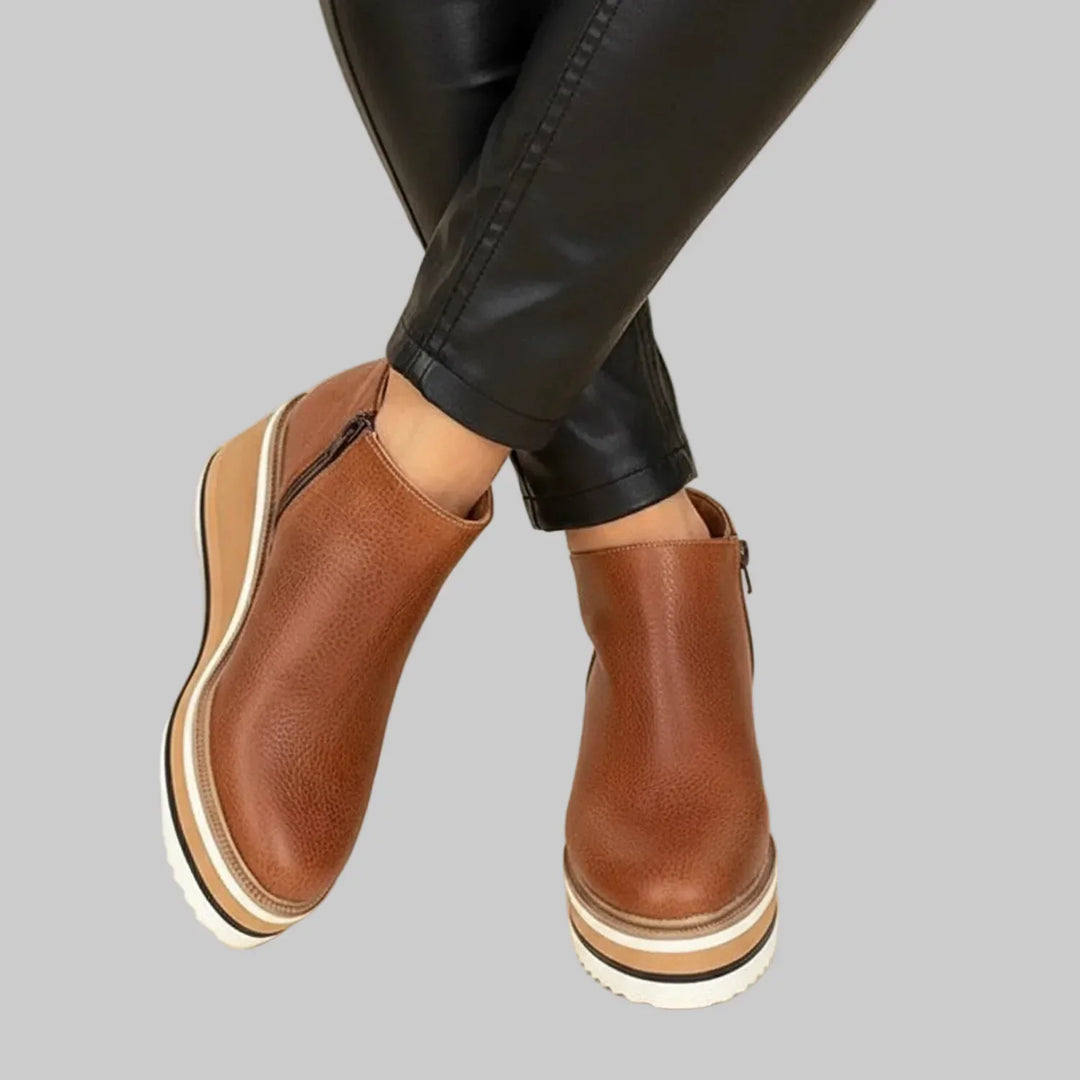 Fayloria - Komfort-Passform Keilabsatz-Stiefeletten