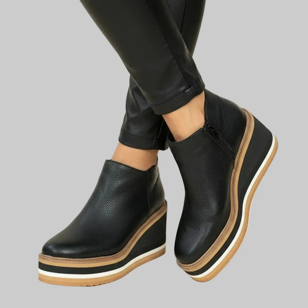 Fayloria - Komfort-Passform Keilabsatz-Stiefeletten